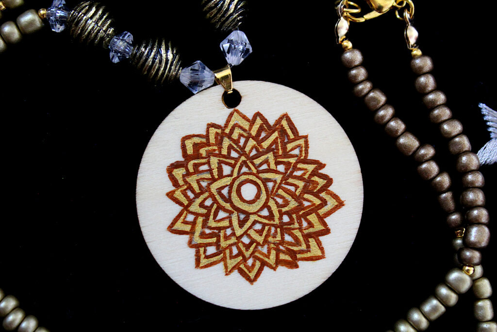 Collier Chakra Couronne