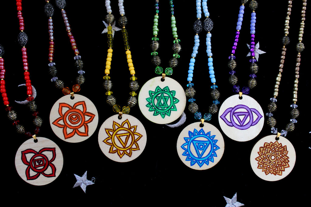 Colliers Chakra Verso