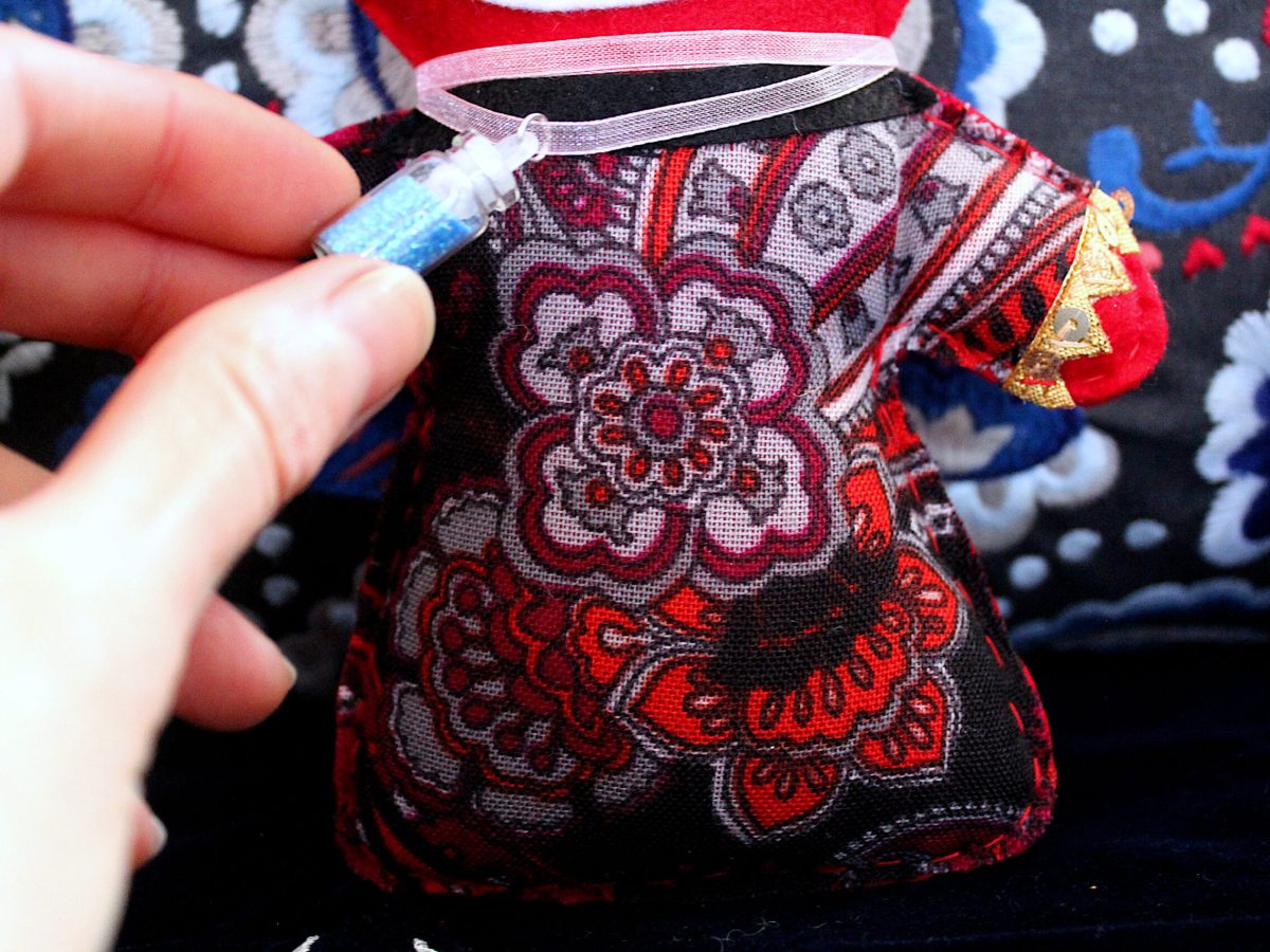 Poupée Seigneur Nazar Rouge 5